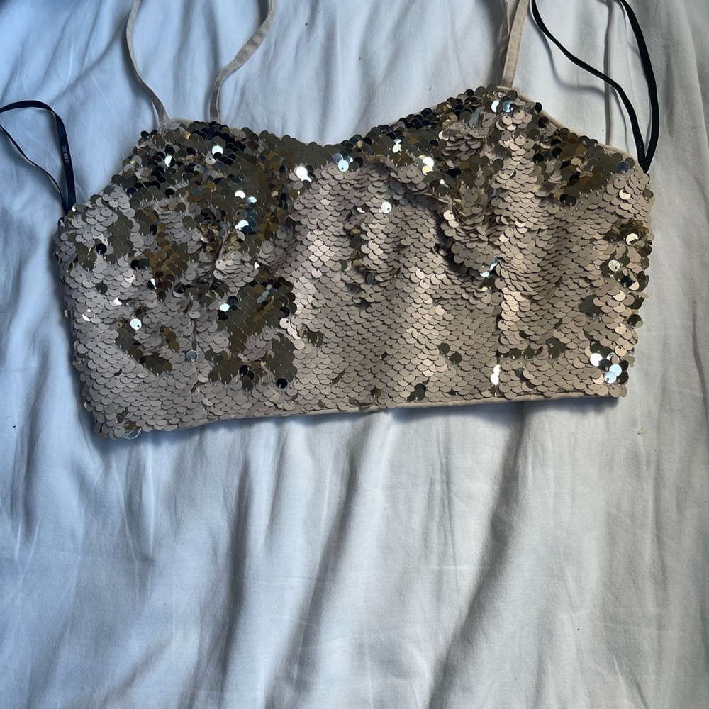 Forever 21+Crop Cami Top in Champagne